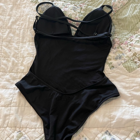 Ripcurl black one piece swimsuit medium - Picture 2 of 2
